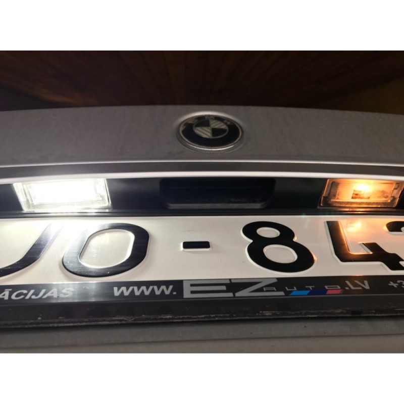 Oświetlenie LED tablicy rejestracyjnej do BMW E39 KOMBI